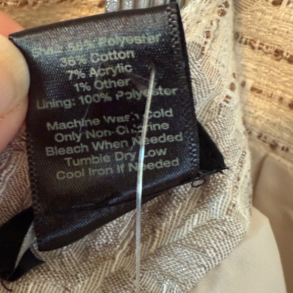 Ann Taylor Beige Floral Pencil Skirt Size 6 Petite Cream Romantic Floral Date - Picture 9 of 12